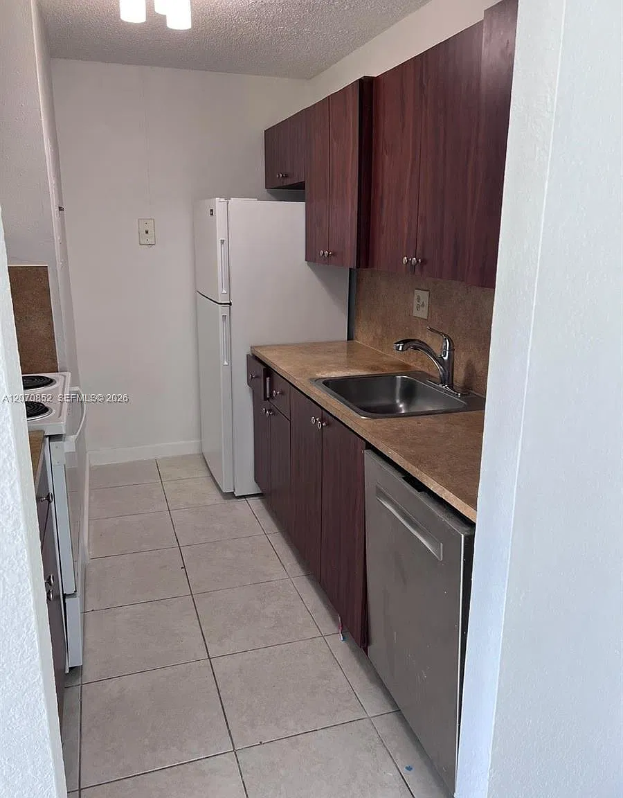 Magnolia Lane Condo — Photo 2