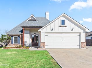 205 Talon Rd, Youngsville, LA 70592