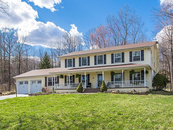 Pretty Updated Colonial