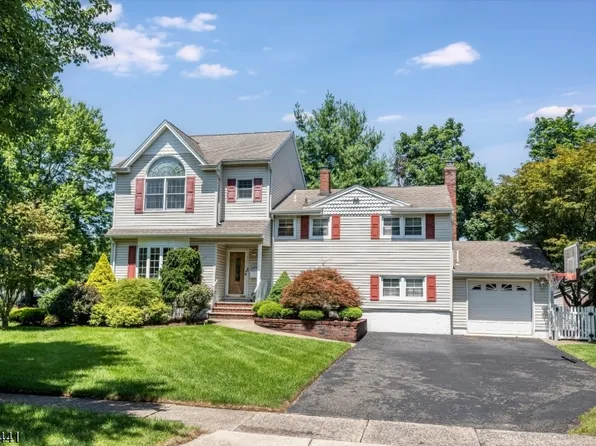 107 Gaynor Pl, Glen Rock Boro, NJ 07452