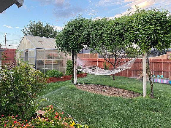 Hammock with Wisteria 