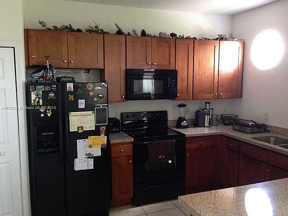 2nd image of 210 Fontainebleau Blvd #10132