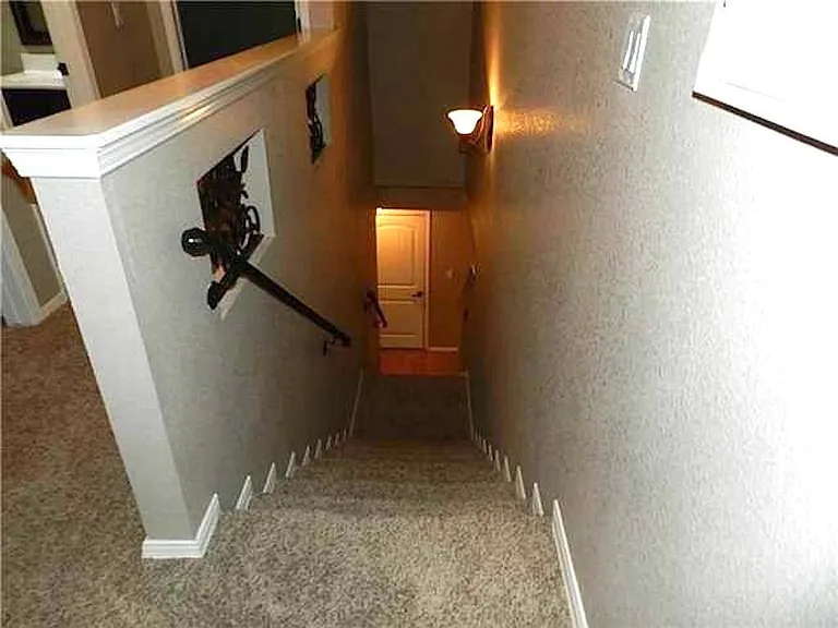 12917 Hueco Cave Dr — Photo 13