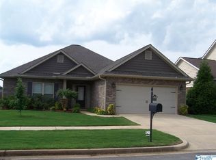 7616 Graydon St NW, Huntsville, AL 35806