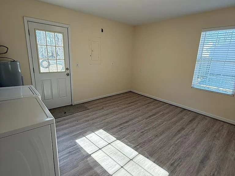 6096 Coke Ln — Photo 8