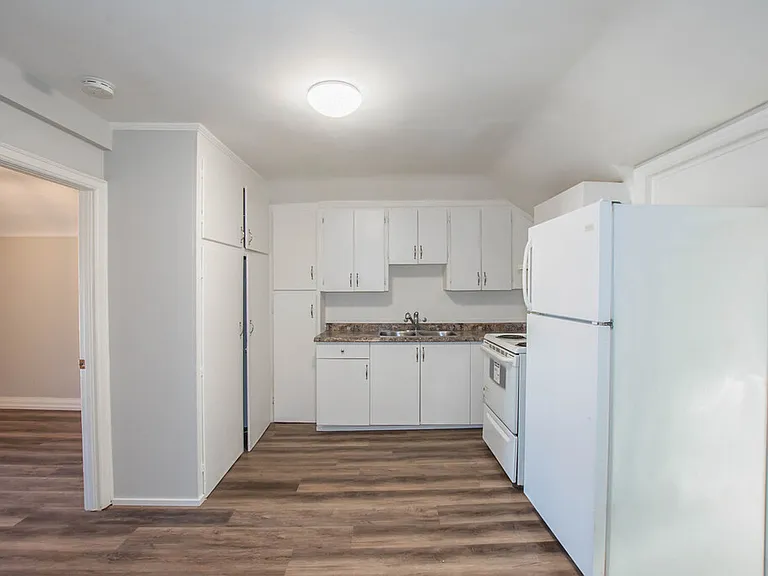 44 Rodman St #3 — Photo 6