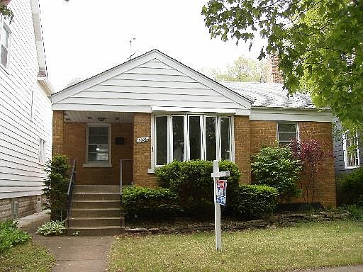 1st image of 3008 S Euclid Ave