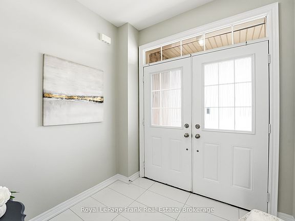 4th image of 6 Aldridge Ln