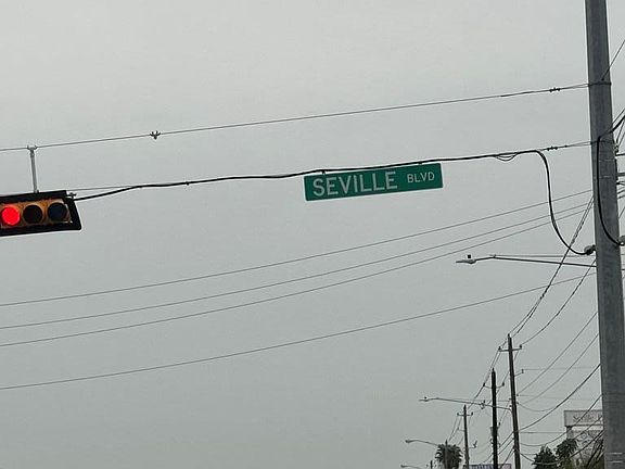 2nd image of 2610 Calle Calmada