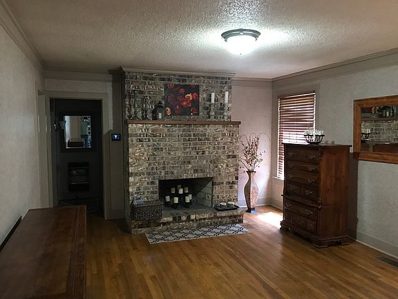 Dinning room/ family room