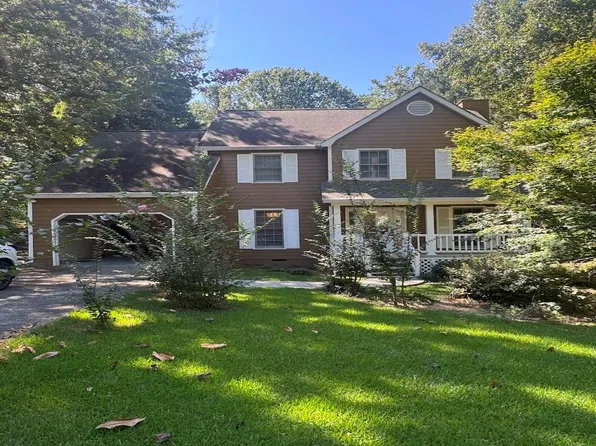 4833 W McEachern Woods Dr, Powder Springs, GA 30127