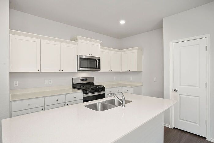 1st image of 3205 Yellow Rose Dr