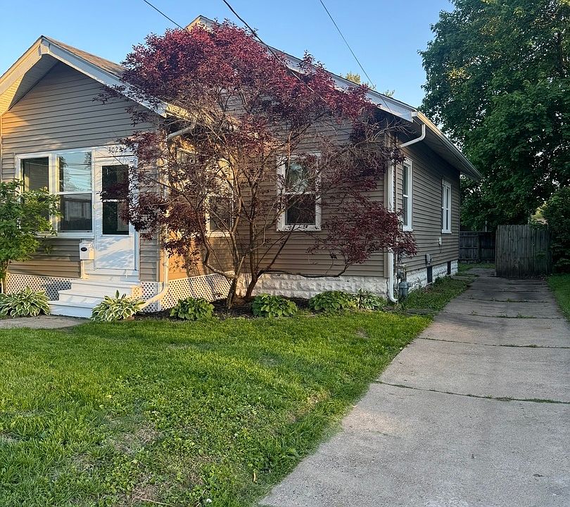 2nd image of 3022 22nd Ave