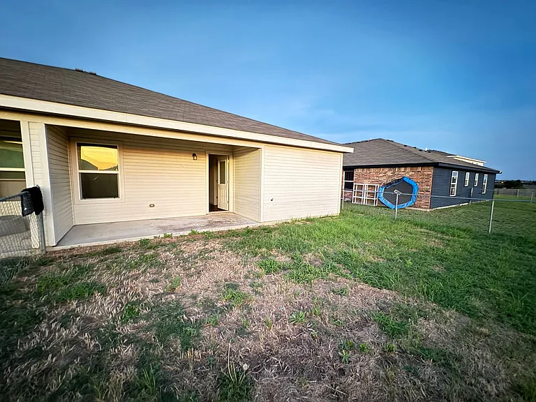 4707 Waterproof Dr — Photo 28