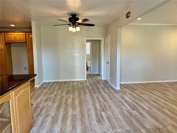 3rd image of 825 San Marino Ave