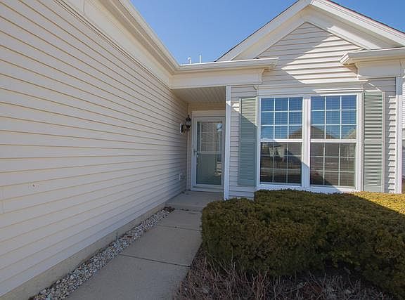 2nd image of 3294 Comstock Ct