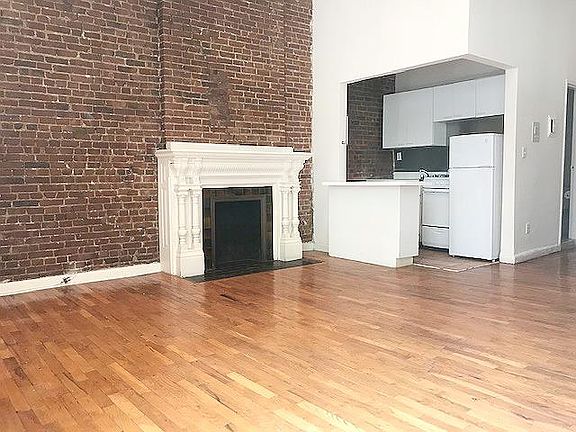 3rd image of 28 W 83rd St APT 4