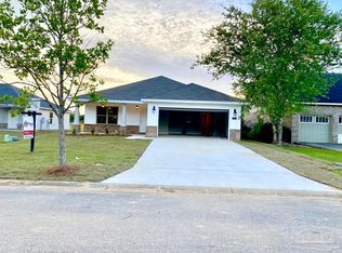 124 Cottage Ln, Atmore, AL 36502