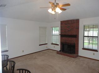 302 Pennsylvania Ave, Victoria, TX 77904