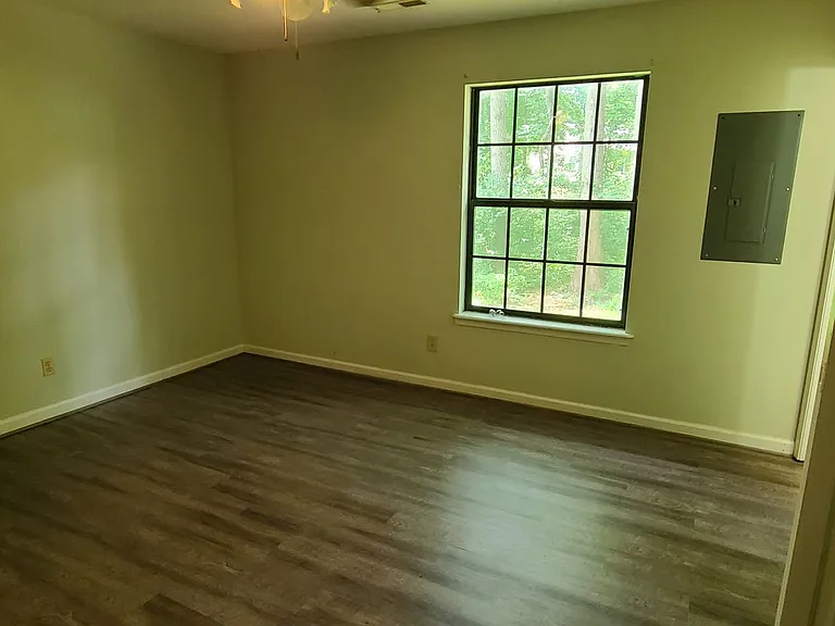 501 Jefferson Woods Dr — Photo 11