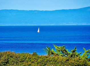 137 4th St APT C, Pacific Grove, CA 93950