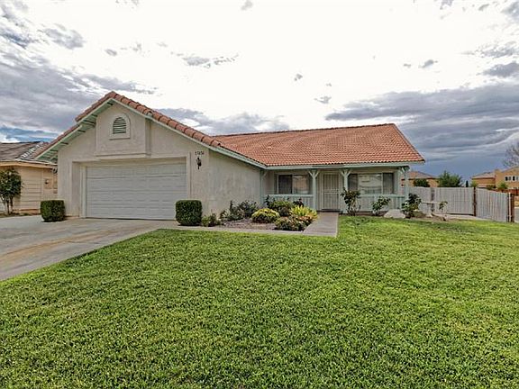2nd image of 15416 Jeraldo Dr