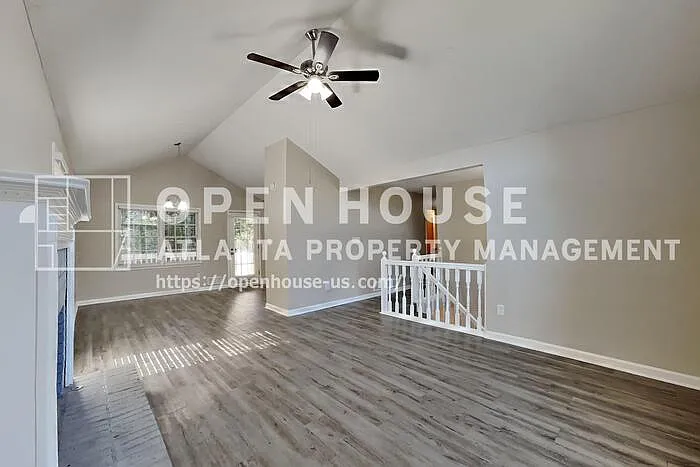 4 bed, 2.0 bath, 1245 sqft, $1,840 — Photo 3