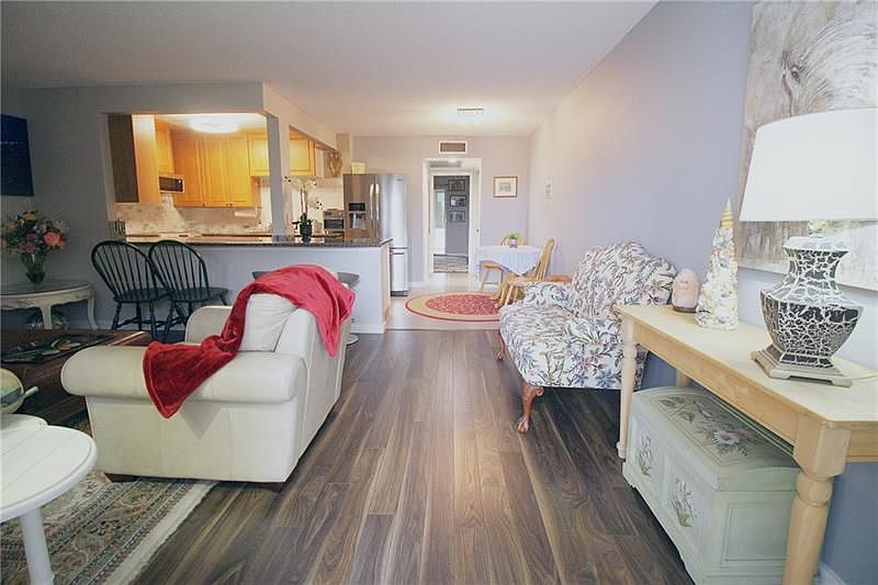 1st image of 2083 Harwood F #F