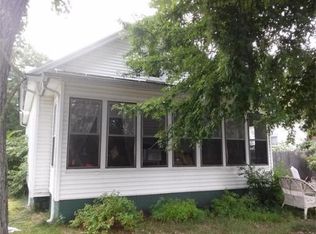 7 Rhodes Ave, Feeding Hills, MA 01030