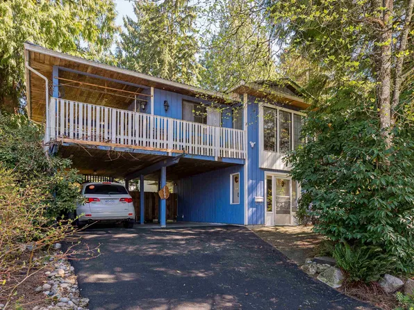10544 Suncrest Dr, Delta, BC V4C 2N5