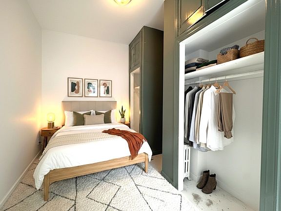 2nd image of 82 Christopher St #2R