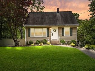 44 May Rd, Pearl River, NY 10965