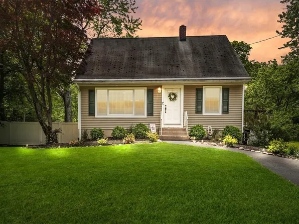 44 May Road, Pearl River, NY 10965