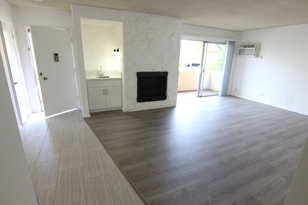 2 bed, 1250 sqft, $3,395 — Photo 4