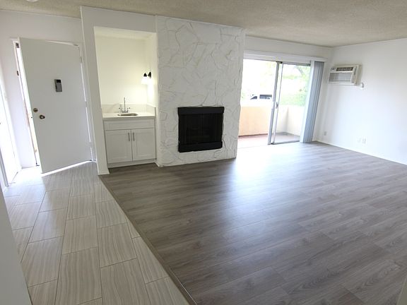 4th image of 1825 Glendon Ave APT 1