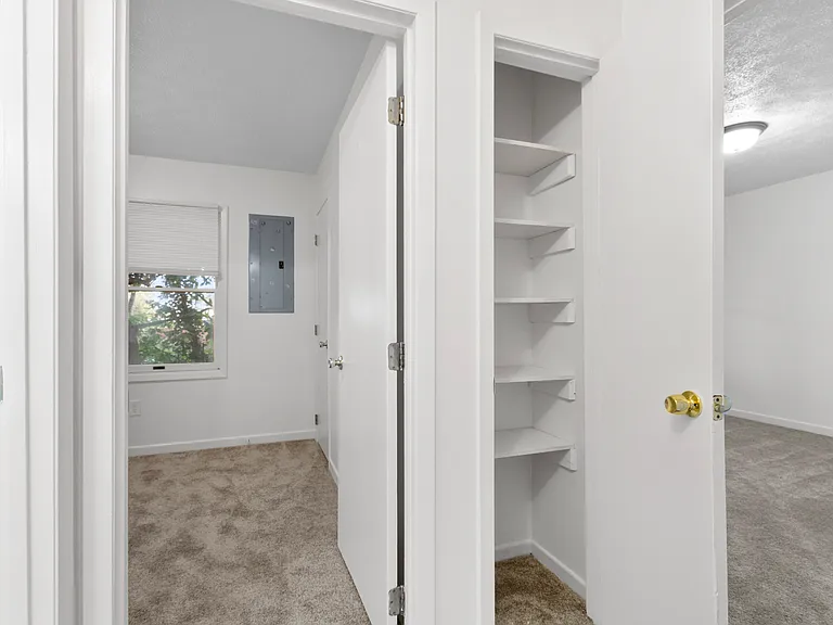 1 Rosecrest St #1D — Photo 18