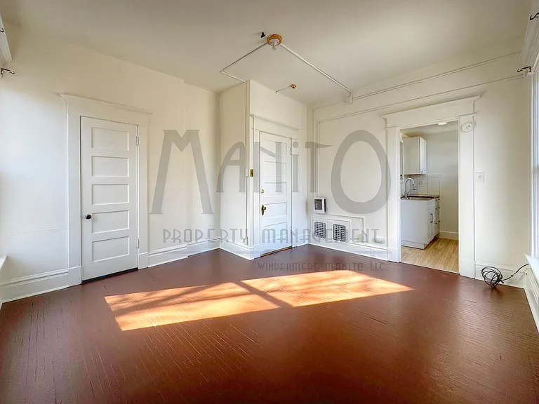 1721 W Riverside Ave — Photo 8