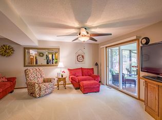 510 Centre Dr, Muscatine, IA 52761