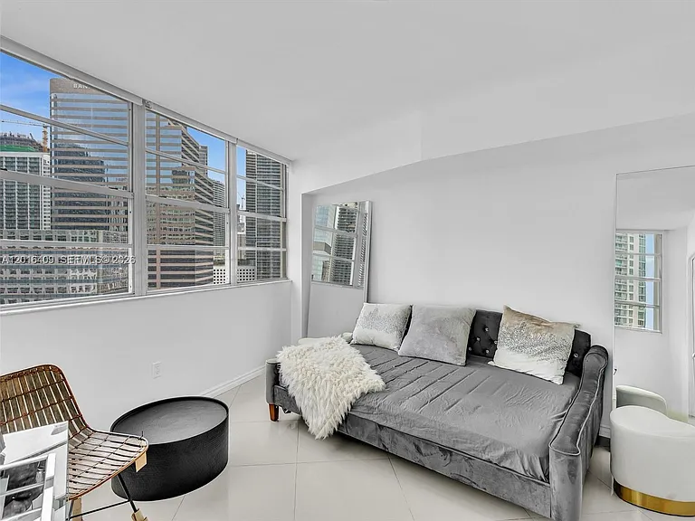 825 Brickell Bay Dr #2048 — Photo 33