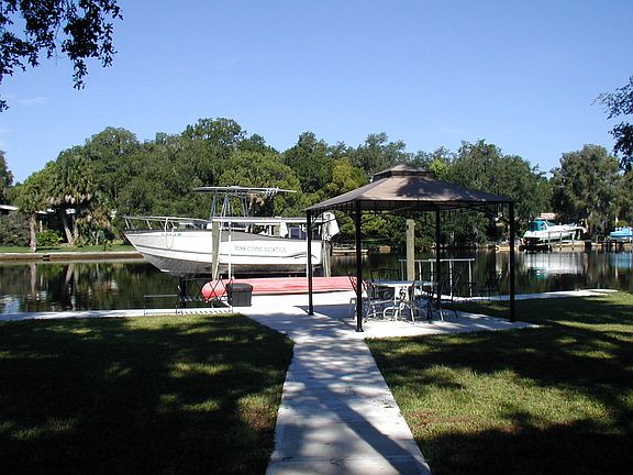 Boat lift and floating dock