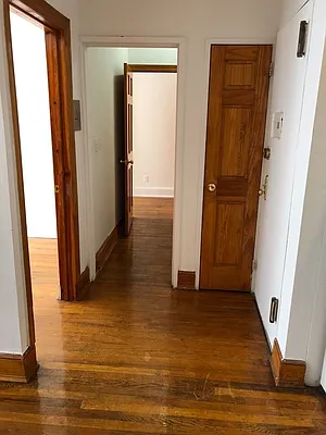 Rented by City Connections Realty | media 16