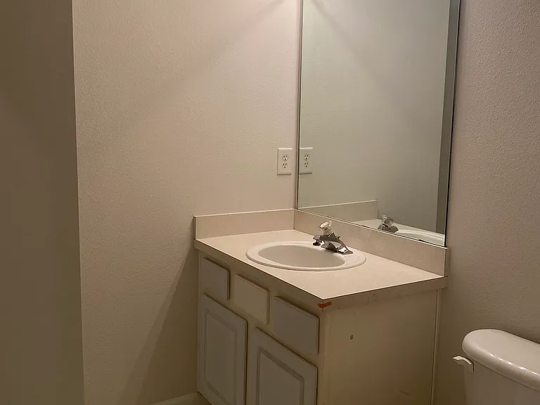 2nd bathroom