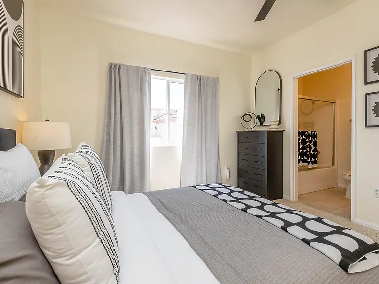 Colony Townhomes — Photo 138