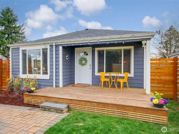 10644 2nd Place SW, Seattle, WA 98146