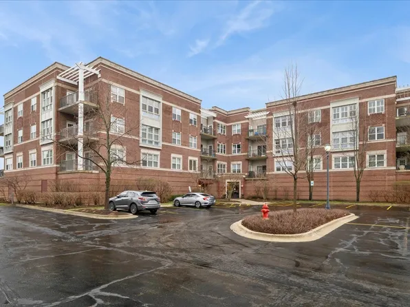 310 E Church St Unit 308, Libertyville, IL 60048