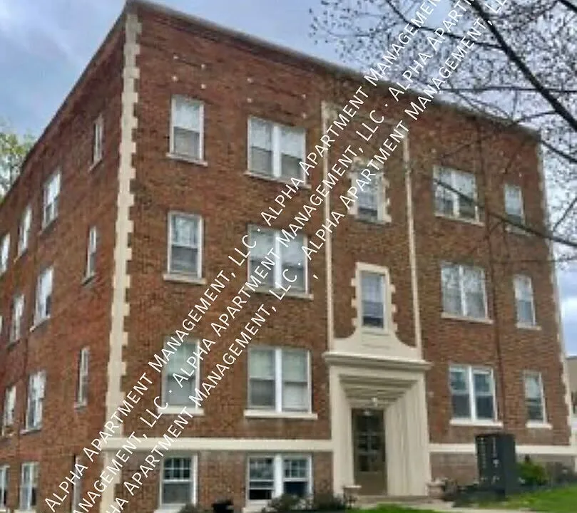 1385 Manor Park Ave #2