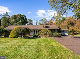 6 Lantern Ln, Lansdale, PA
