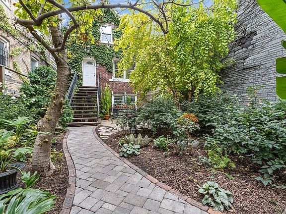 5th image of 2043 N Winchester Ave
