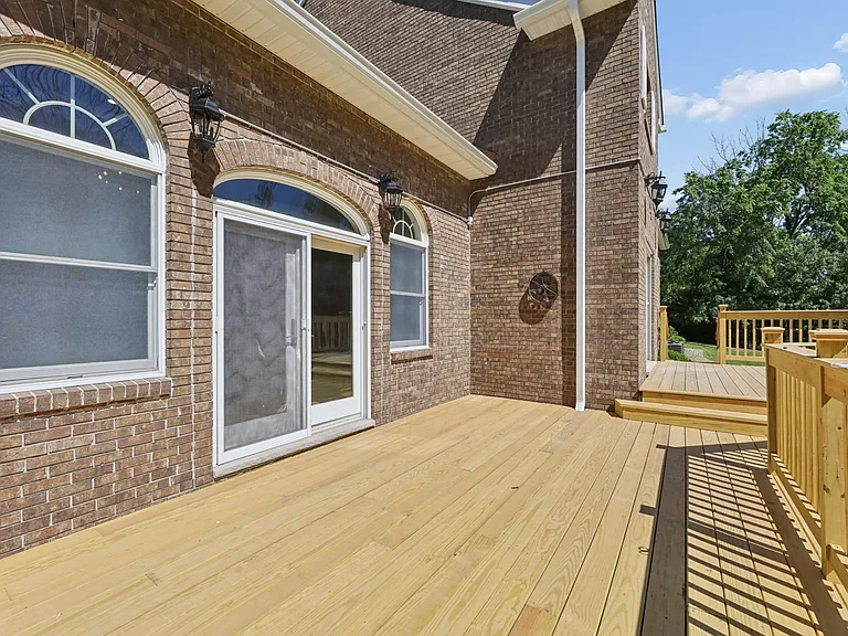 2 W Gate Rd — Photo 12