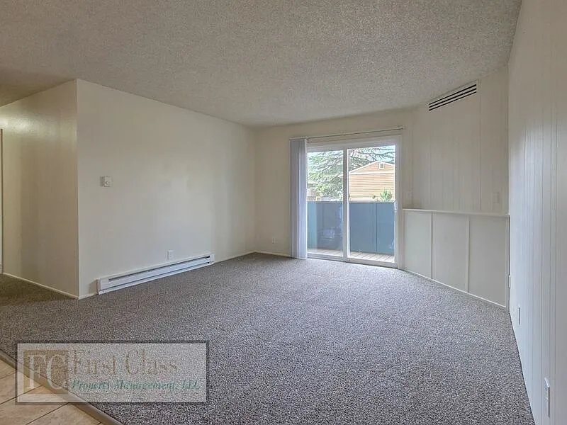 2 bed, 1.0 bath, 800 sqft, $1,375 — Photo 2